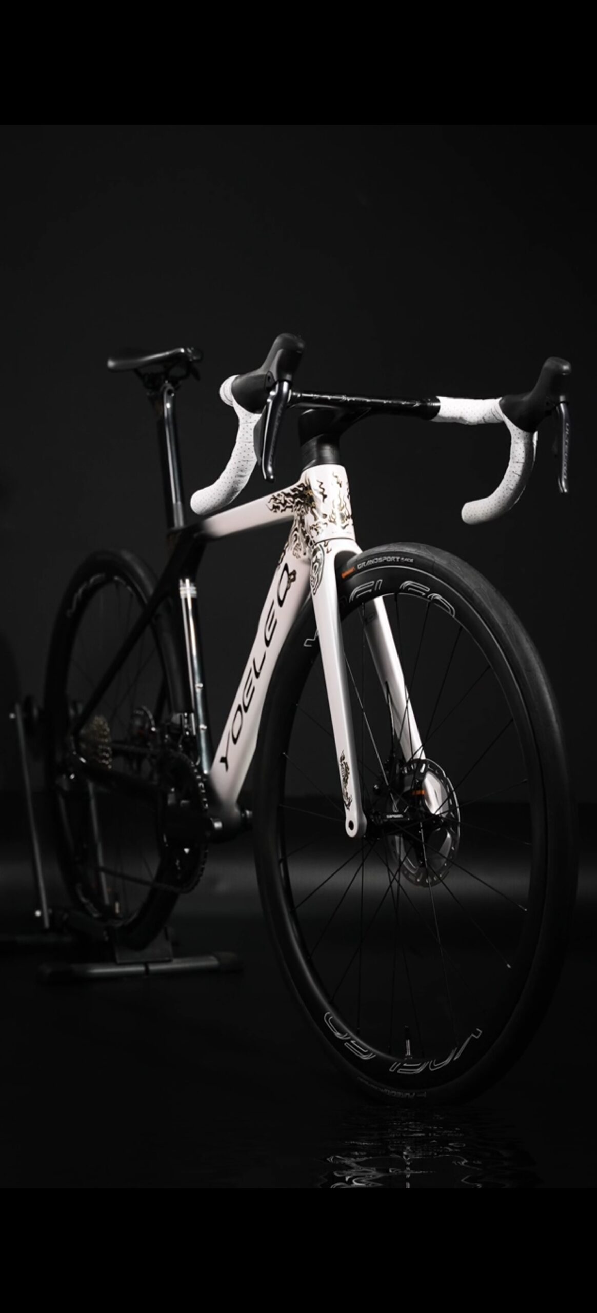 Road and gravel performance bicycles