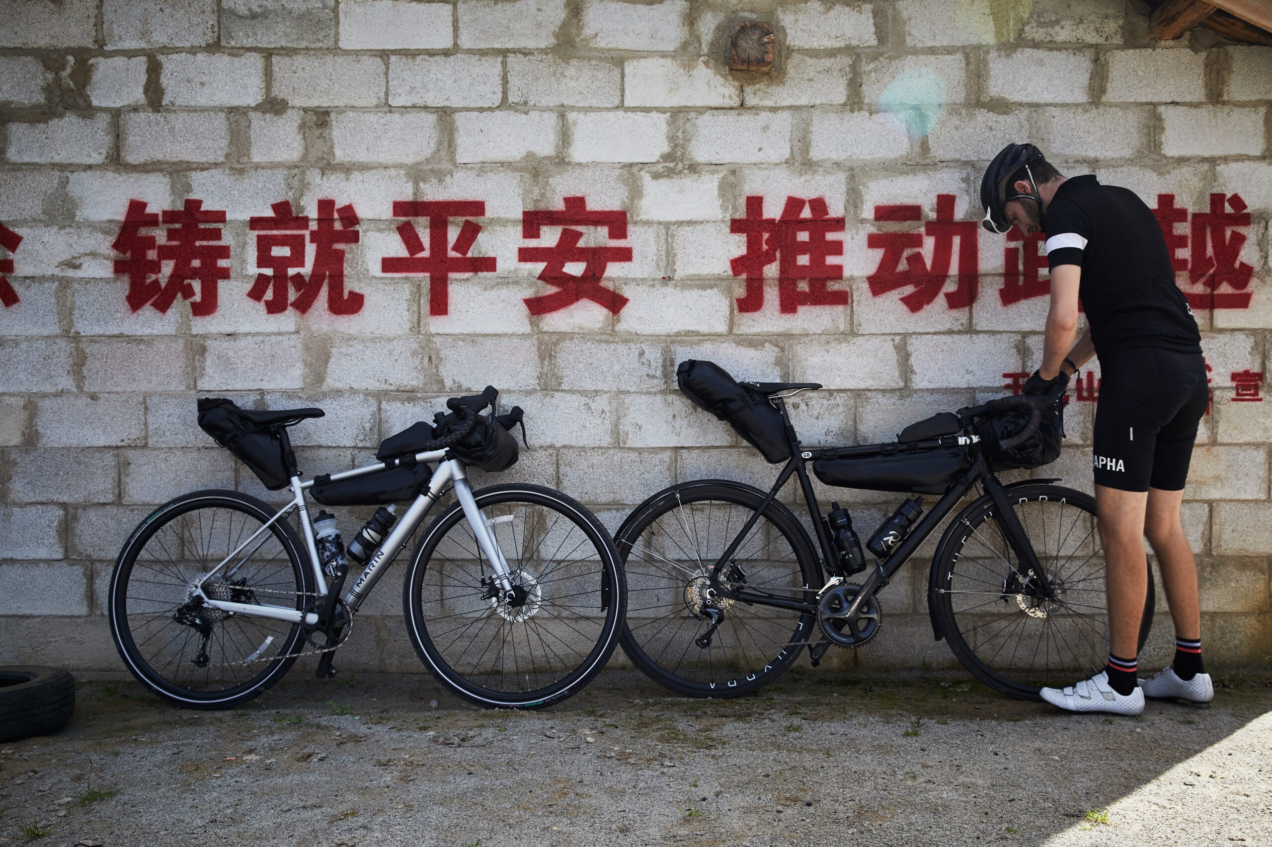 ROSWHEEL Road Series – functional cycling bags for road riding